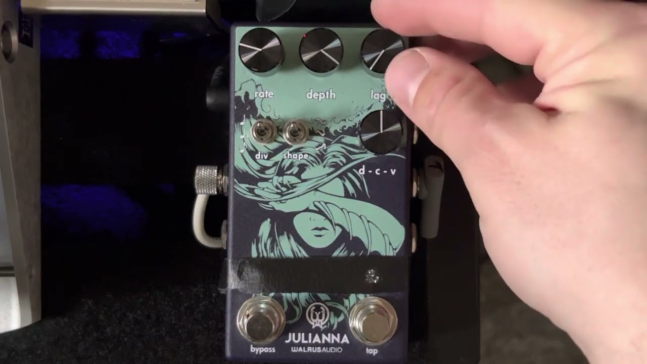 First Few Minutes with the Julianna by Walrus Audio on Bass
