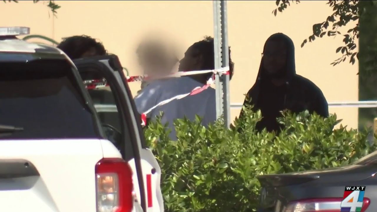 JSO: Woman’s car stolen from gas station near Town Center, baby inside