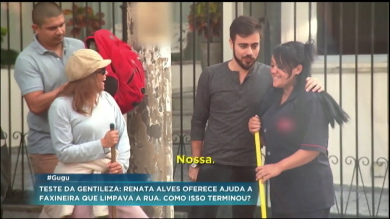 Disfarçada, Renata Alves paga contas de clientes em padaria no Teste da Vida Real