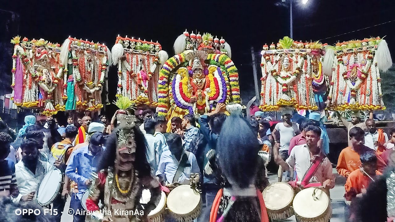 ಚನ್ನಪಟ್ಟಣ ರಾಜಬೀದಿಯಲ್ಲಿ ನೆಡೆದ ಅಣ್ಣ-ಅಕ್ಕ-ತಂಗಿಯರ ಉತ್ಸವ (Part 02)