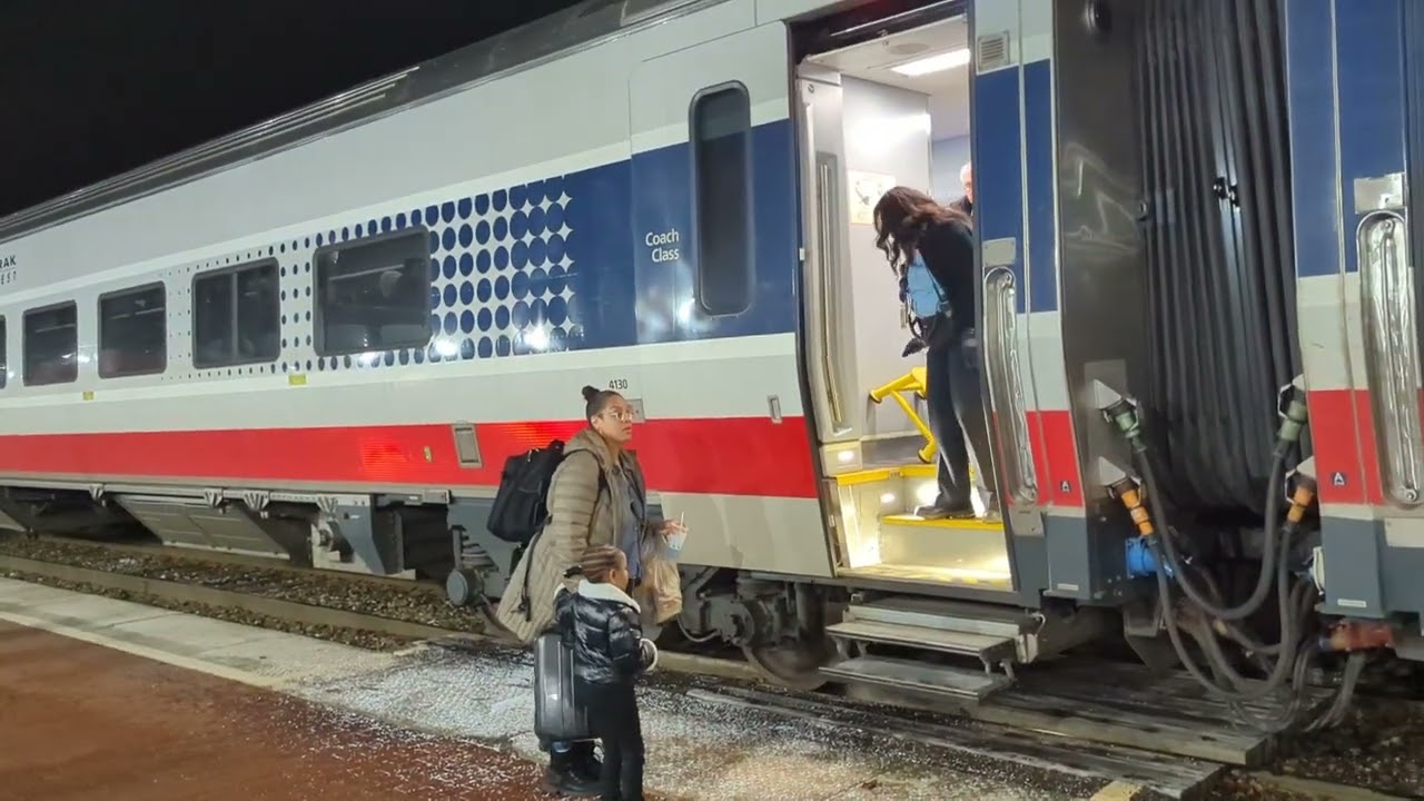 Amtrak Bluewater 364 Kalamazoo Station Arrival