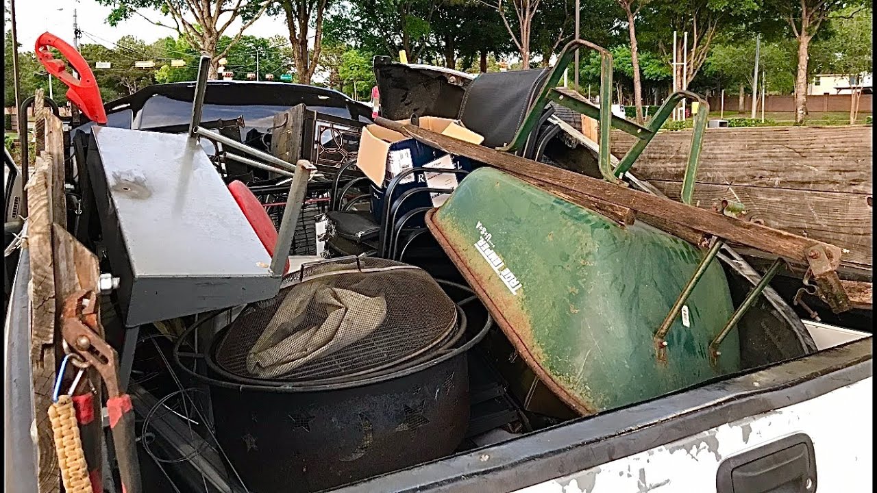 Curbside Scavenging 