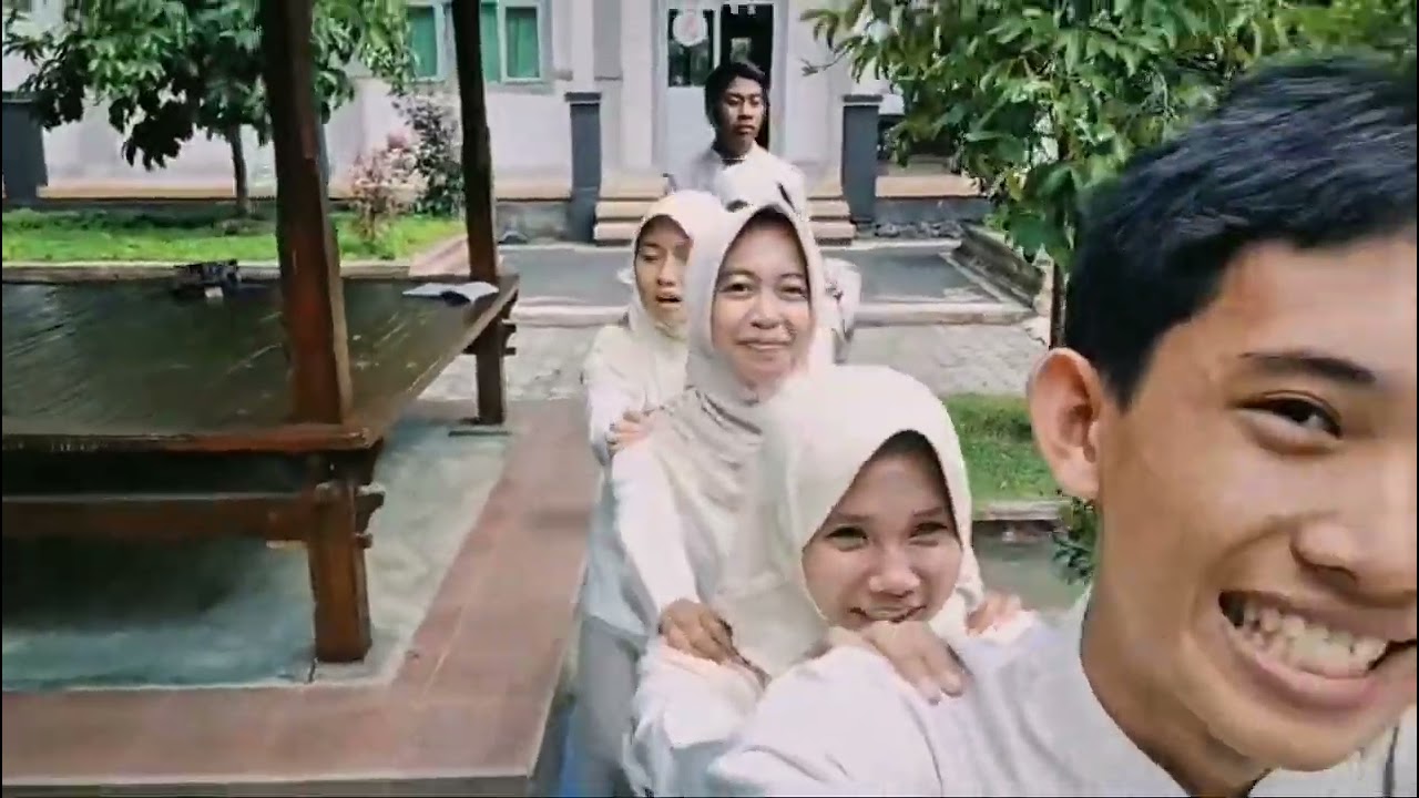 TEMAN SEJATI - Hivi! (Cover) | Kelompok 4 Kelas X_8 SMAN 1 Praya
