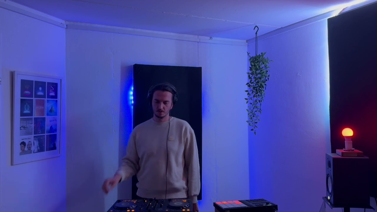 NOVEMBER KID 001 MIX
