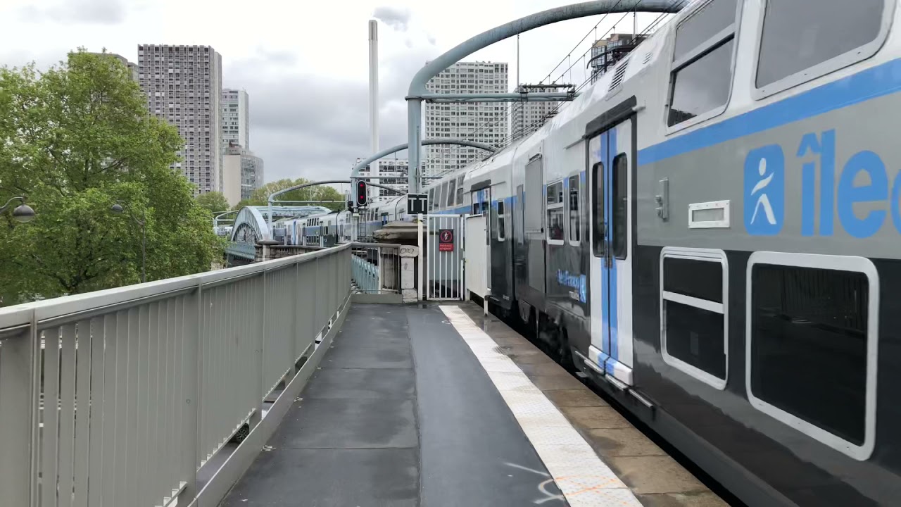 [RER C] Avenue du Pdt Kennedy / Bibliothèque F. Mitterand