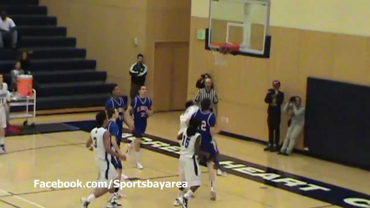 Basketball: St.Ignatius vs Sacred Heart
