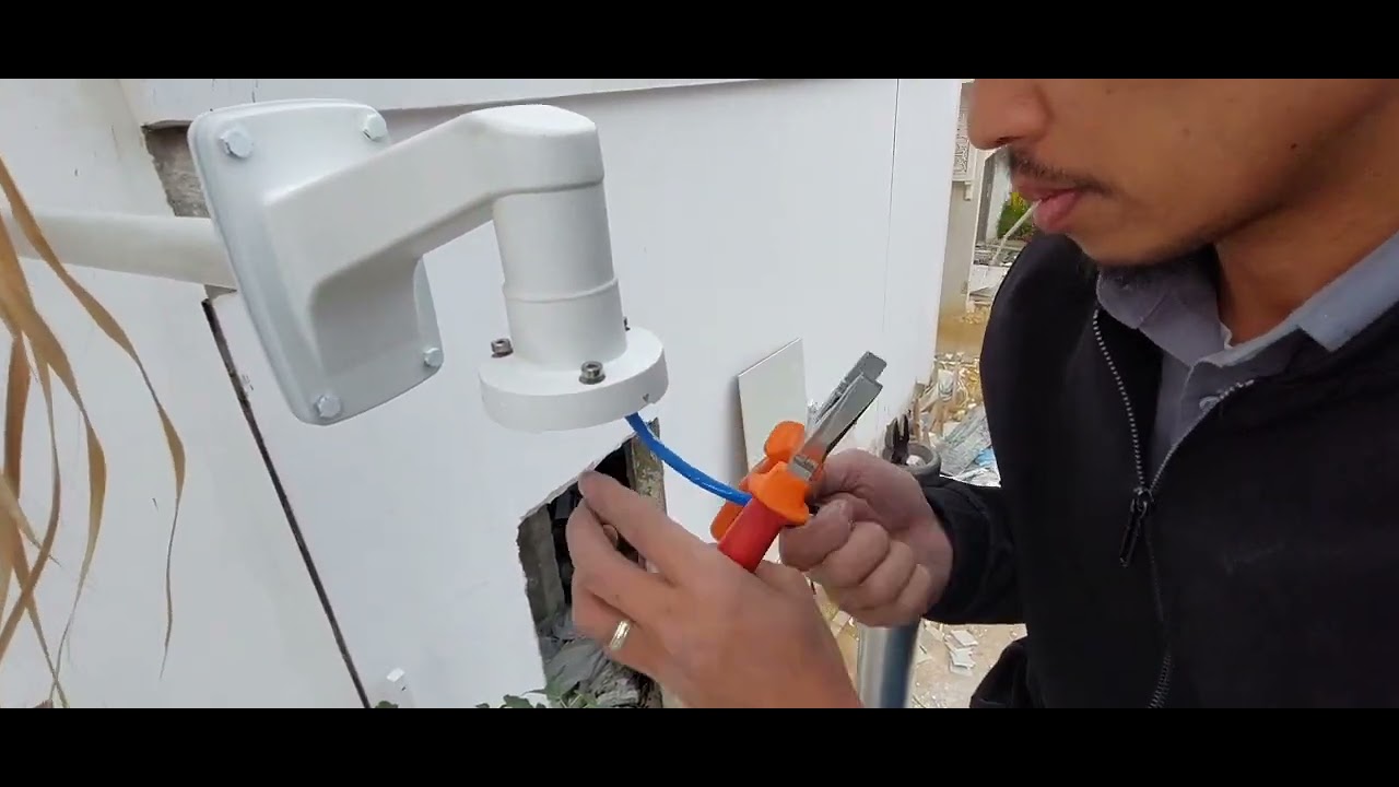 Wisenet PTZ camera installation