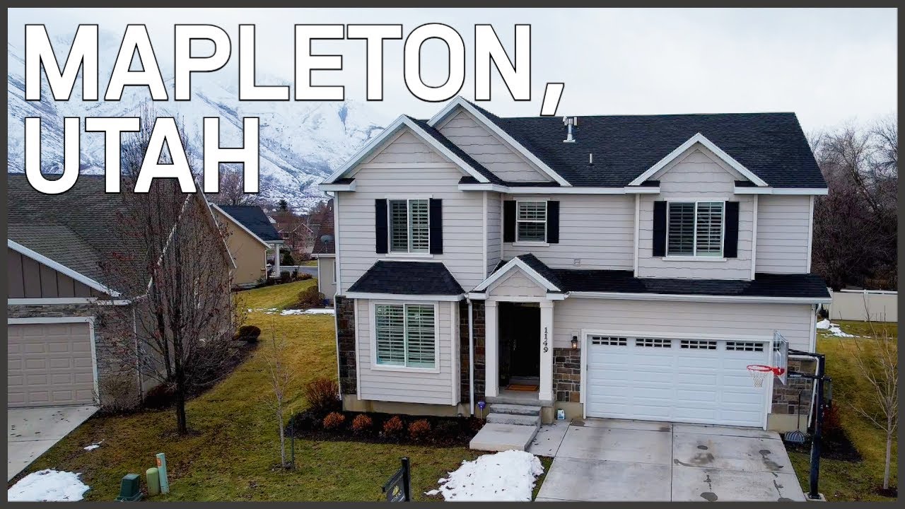 Take a Tour Inside this Spacious 2-Story Home in the Heart of Mapleton, Utah