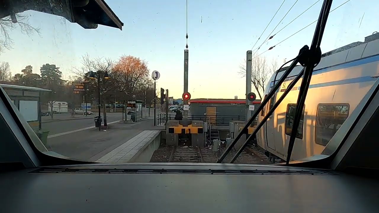 Västerhaninge-Nynäshamn + Upplands Väsby-Uppsala från förarplats / Cabinerit / Führerstandsmitfahrt
