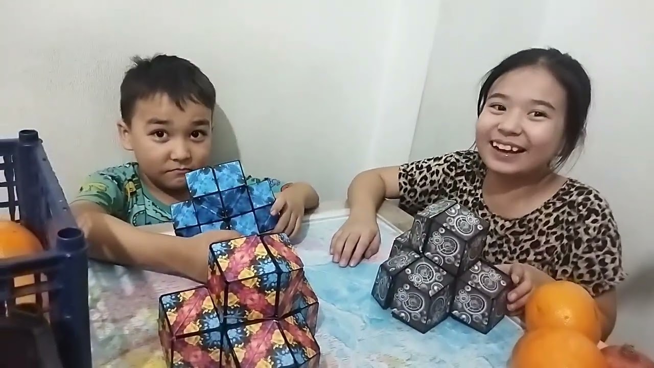 Qiziqarli musobaqa Magic kublardan chiroyli shakl yasash musobaqasI