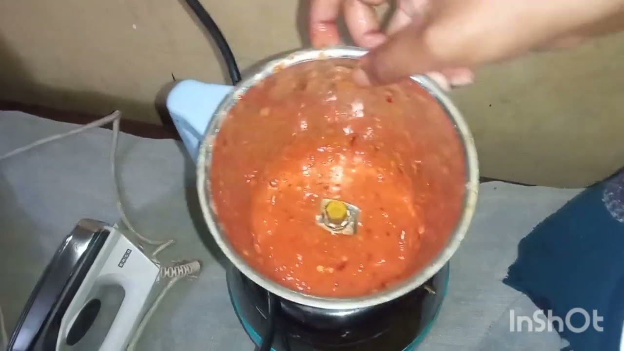Pizza 🍕 recipe made by my sister Aisha 