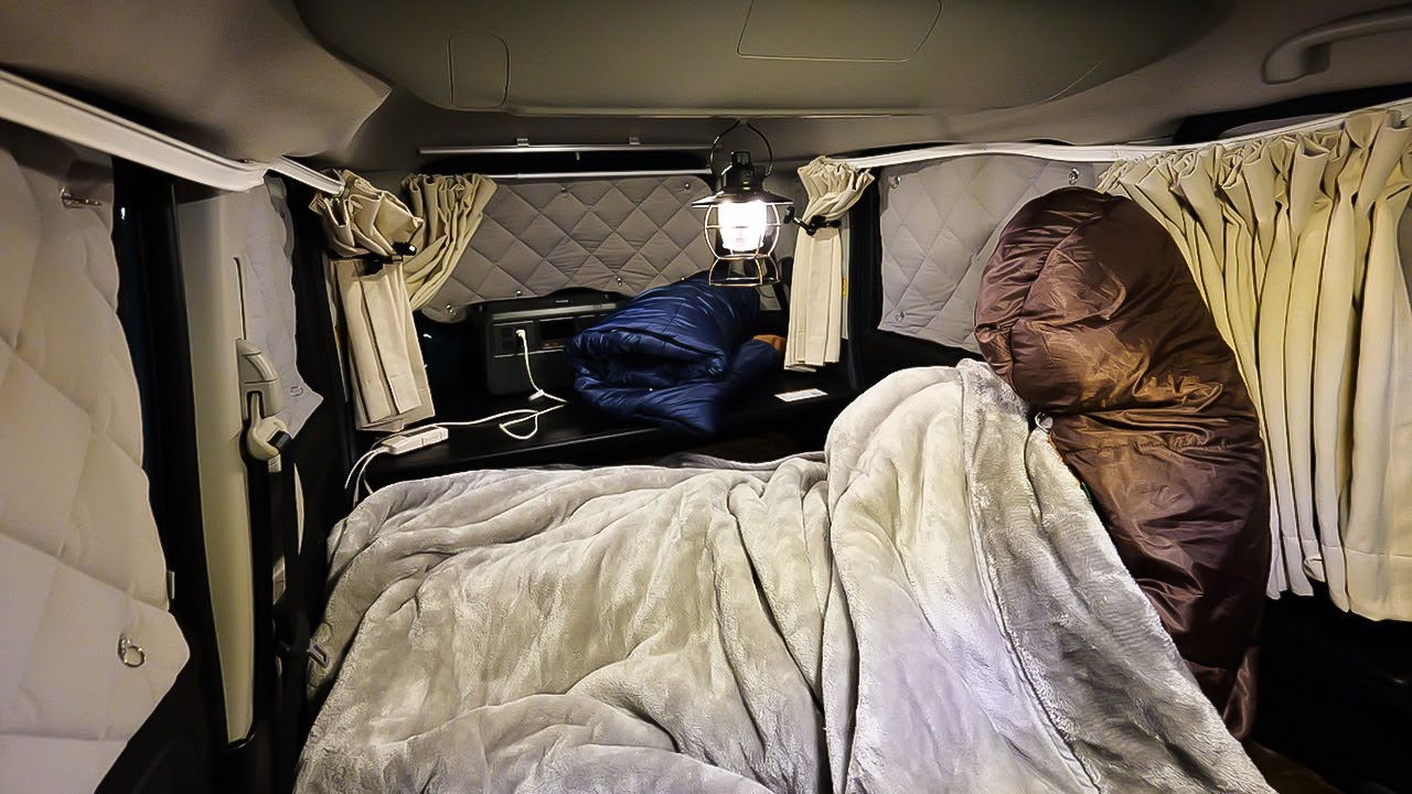 カーテンだけは危険｜DIYなしで冬を越す車中泊あったかアイテム5選