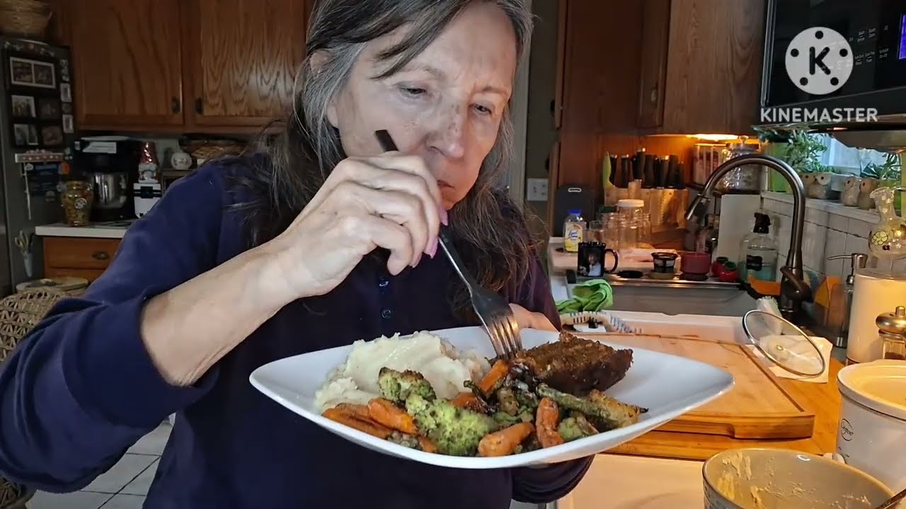 Мясной рулет в мультиварке