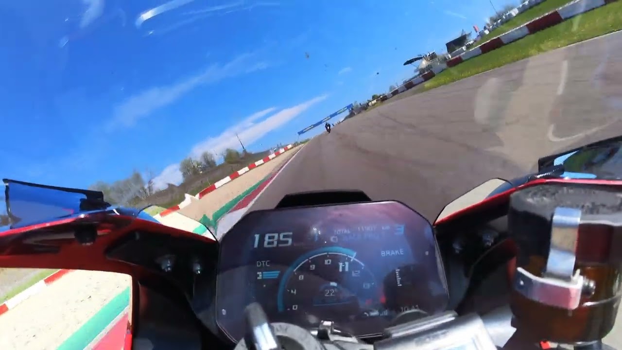 Touristenfahrt Motorrad Nürburgring GP Strecke 20 04 2025 Turn 01