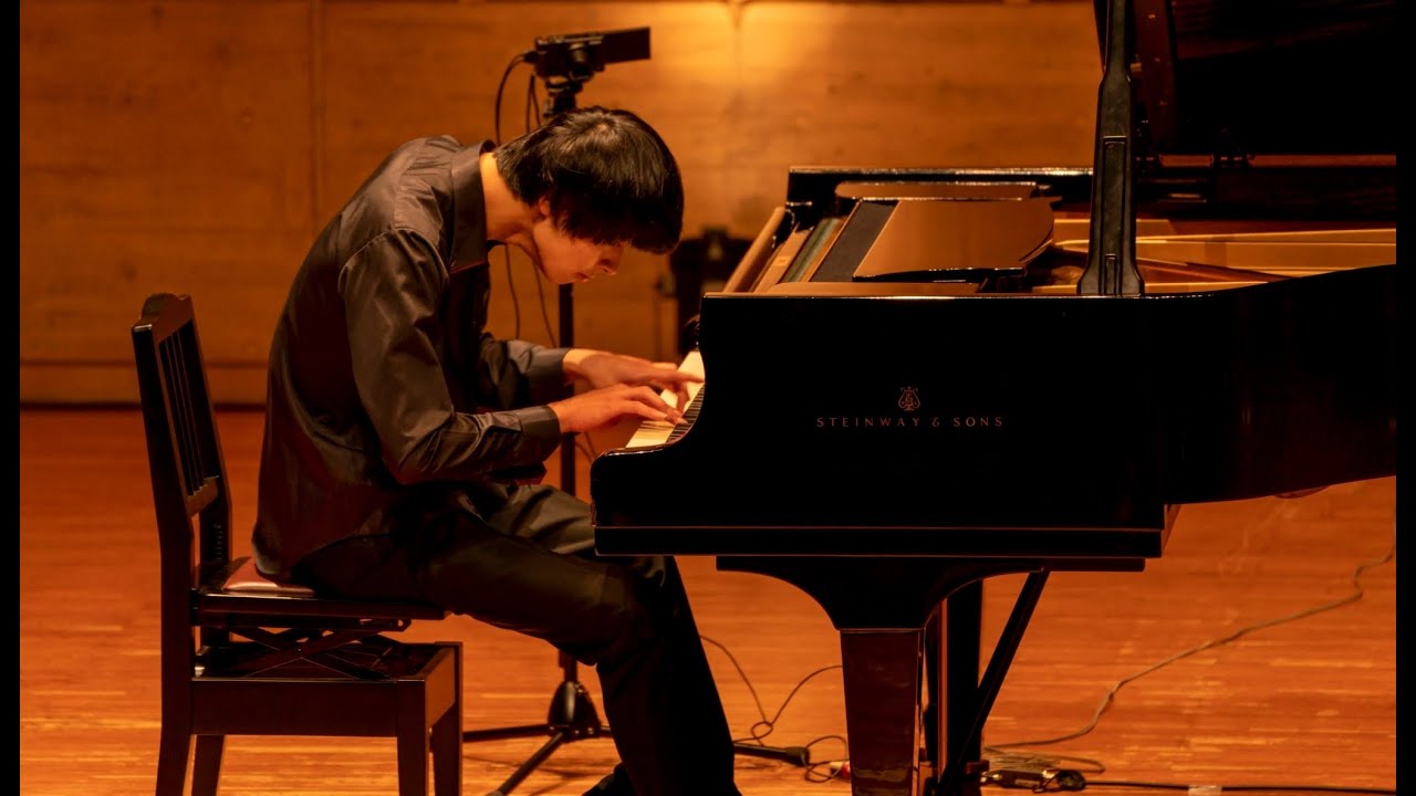 バッハ (ラフマニノフ編曲): パルティータより　Bach-Rachmaninoff: Prelude, Gavotte & Gigue from violin Partita No. 3　大野凜