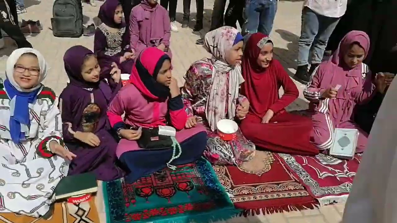 مدرسة مصطفي ابو هيف الصباحية تقد لكم جزء من احتفالات يوم الام مع تحيات كل المساهمين في ذلك اليوم