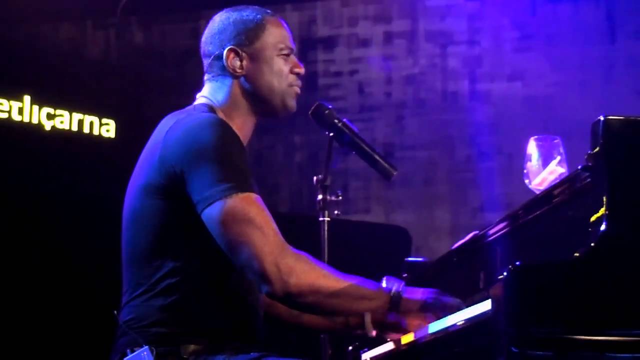 Brian McKnight singing Michael Jackson's Rock With You in Slovenia