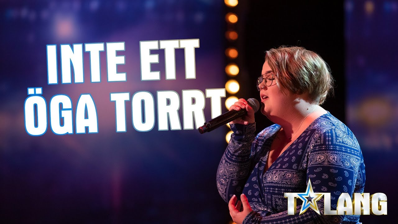T&aring;rfyllt n&auml;r Charlies starka s&aring;ng och historia ber&ouml;r hela Talang-studion