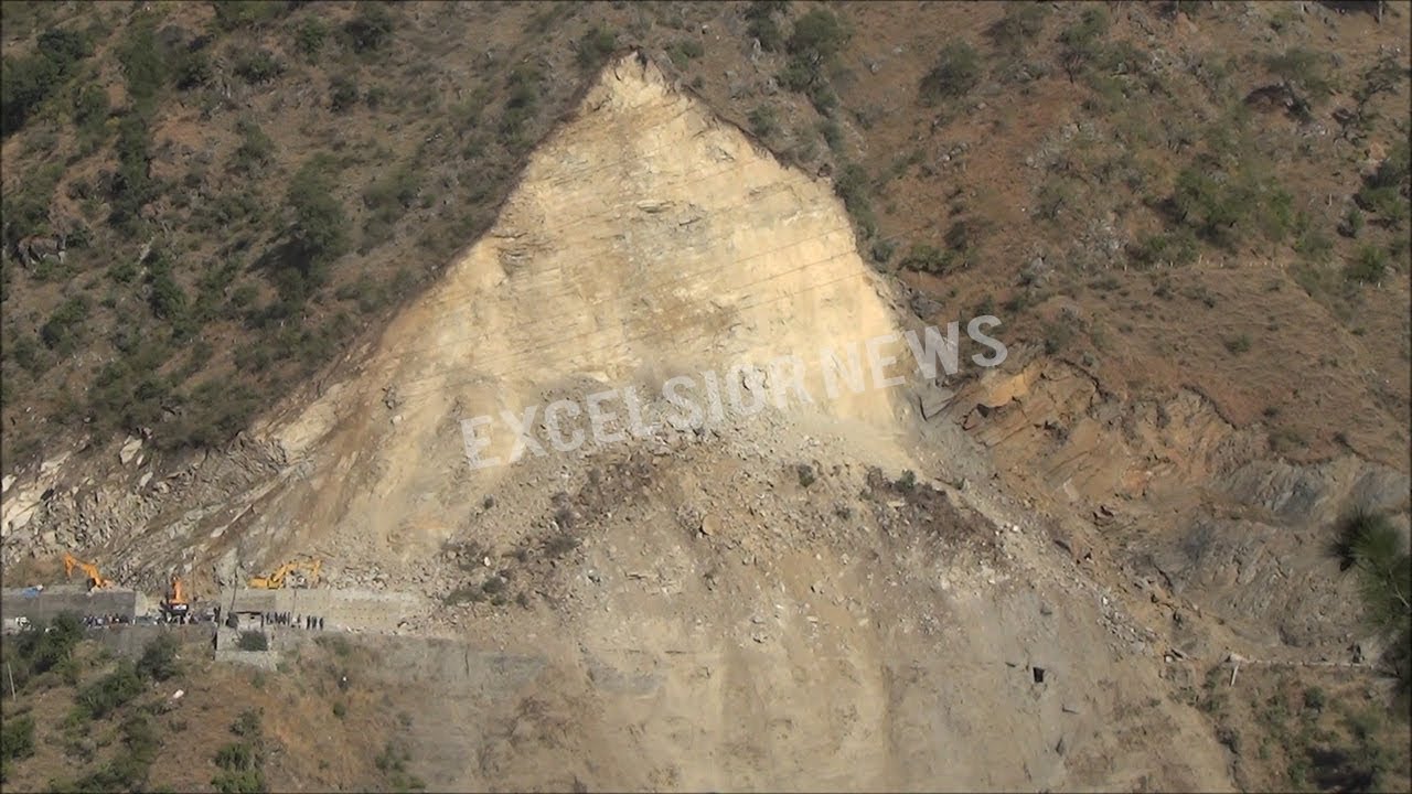 Banihal: Jammu-Srinagar highway again blocked by landslide
