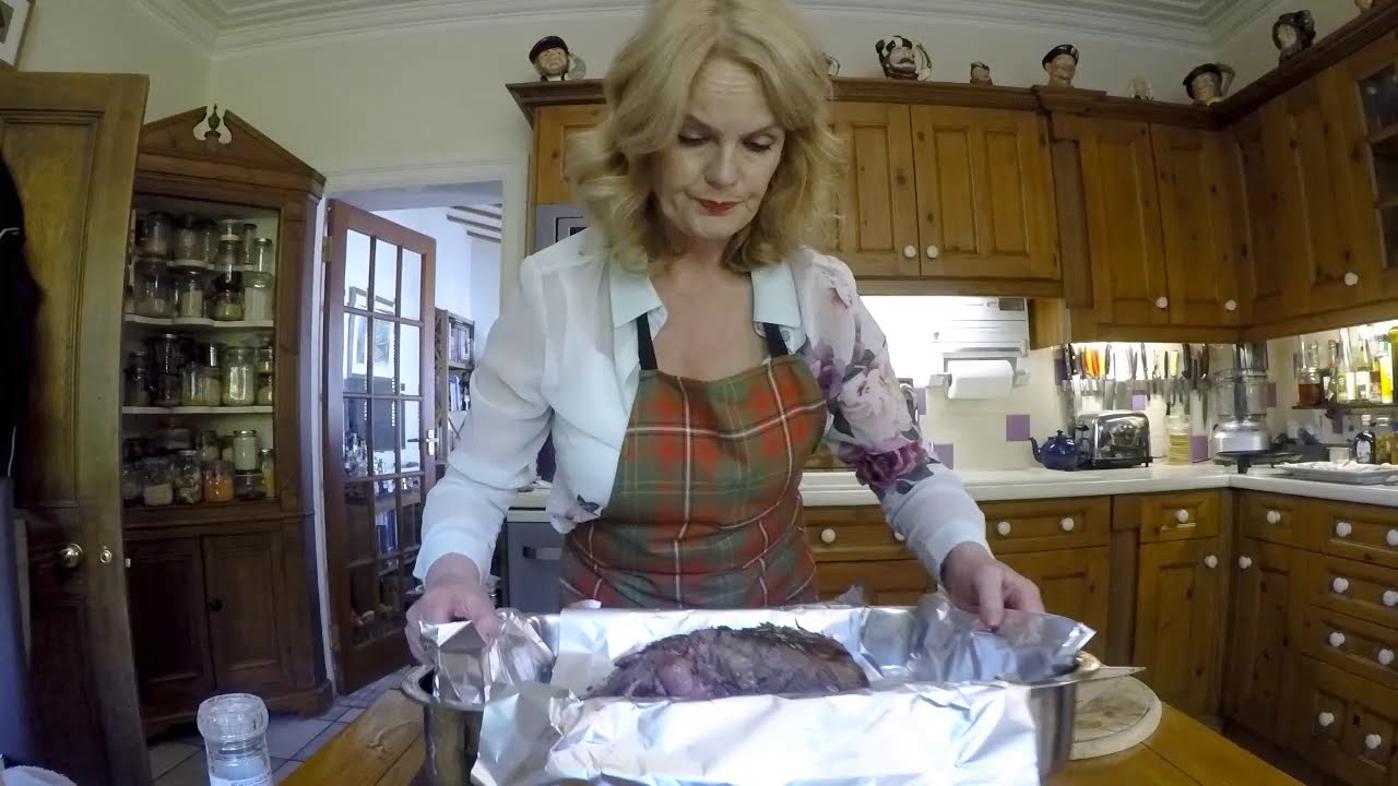Roasted Haunch of Wild Venison with Redcurrant Sauce