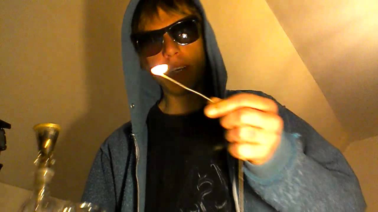 EHLE carbon filter on to mega bong