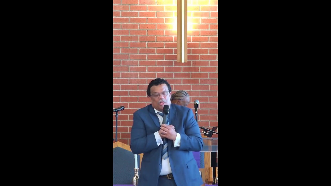 Sunday Service  📱