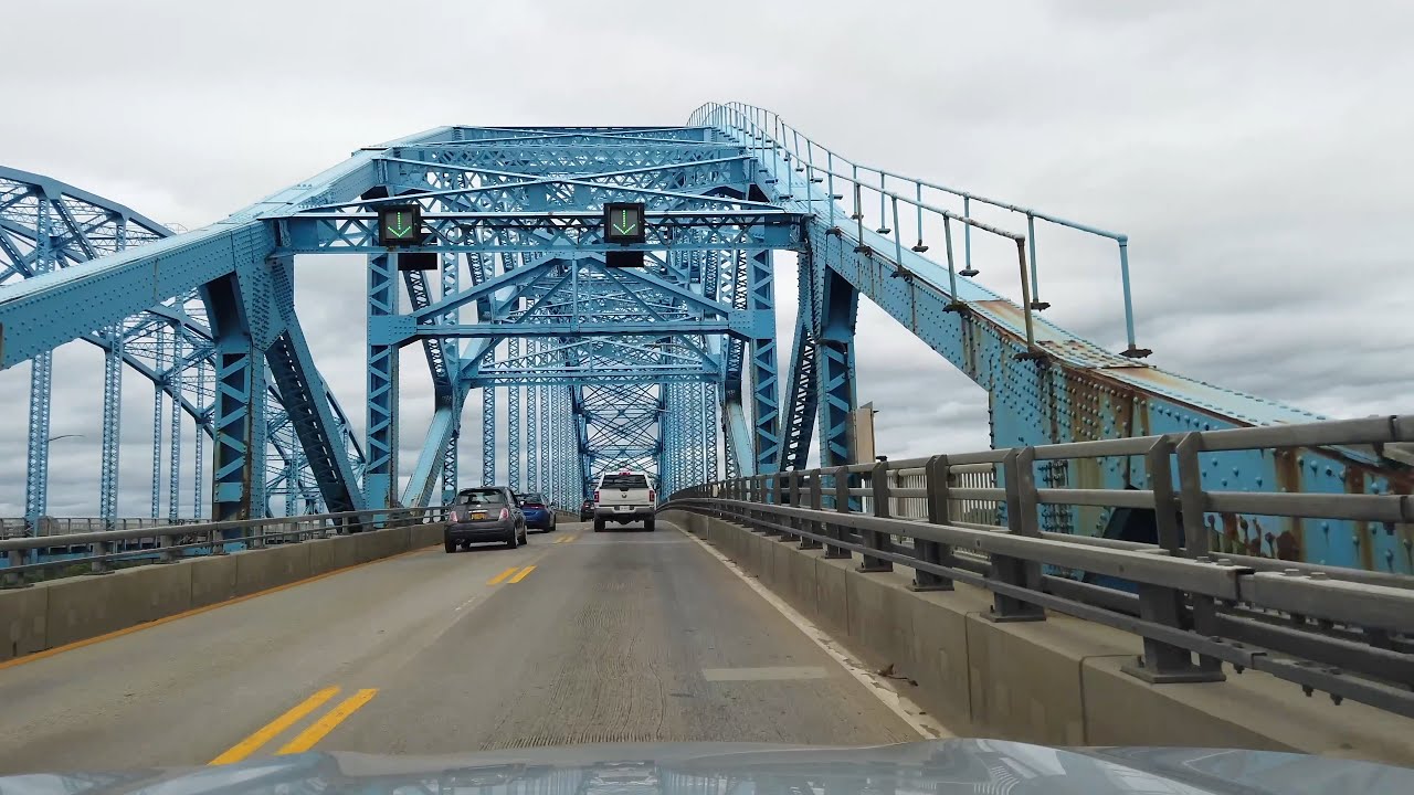 Driving from Buffalo to Niagara Falls, NY (Rainbow Bridge) via I-190 & Niagara Scenic Pkwy