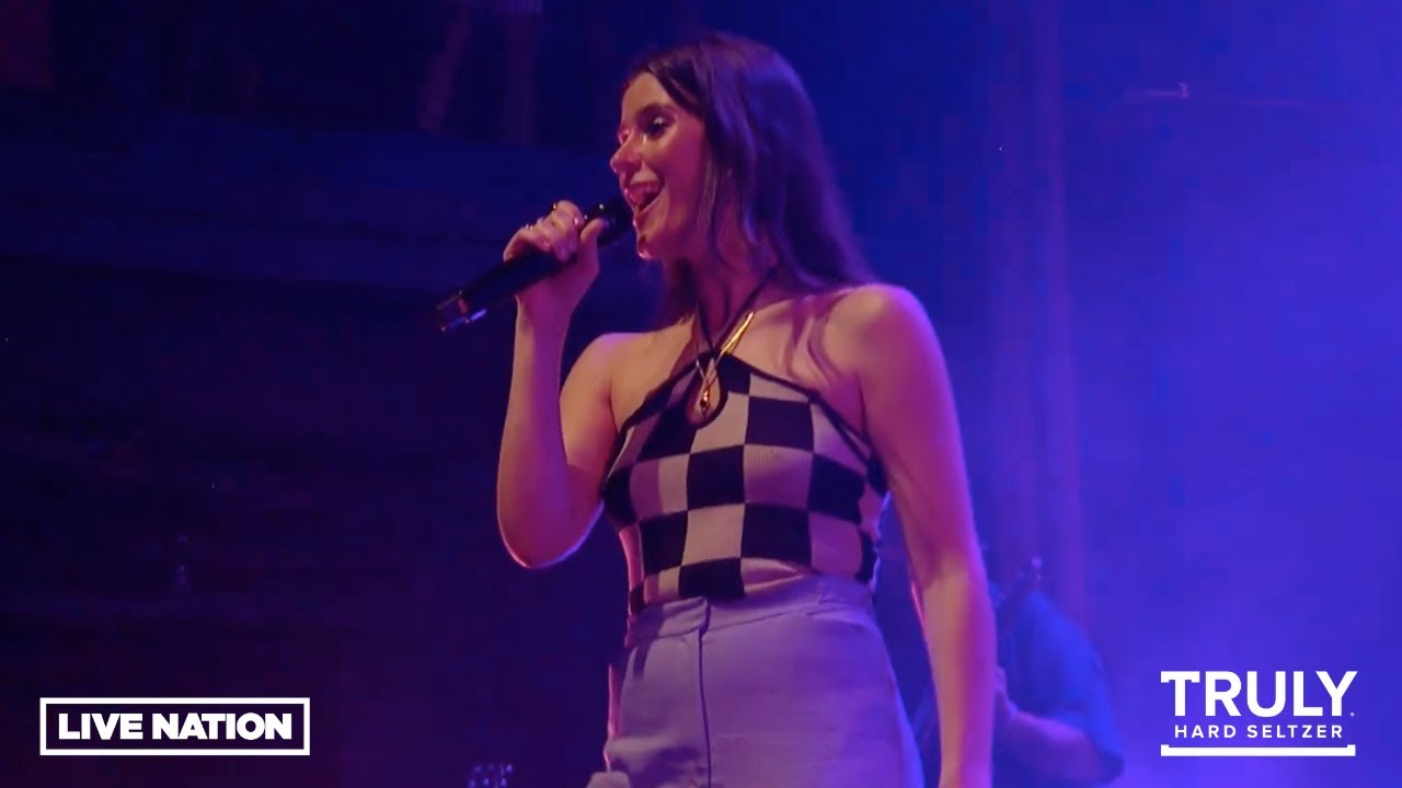 L&Eacute;ON &ndash; Surround Me (Live from the Fade Into A Dream Tour)