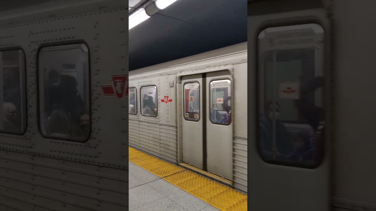Woodbine Station Platform (Train Entering) | Toronto #ttc #ttcsubwaystation #subwaysurfersshorts