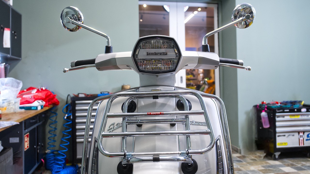 Lambretta G 350 Gepäckträger und Sturzbügel vorne Montage