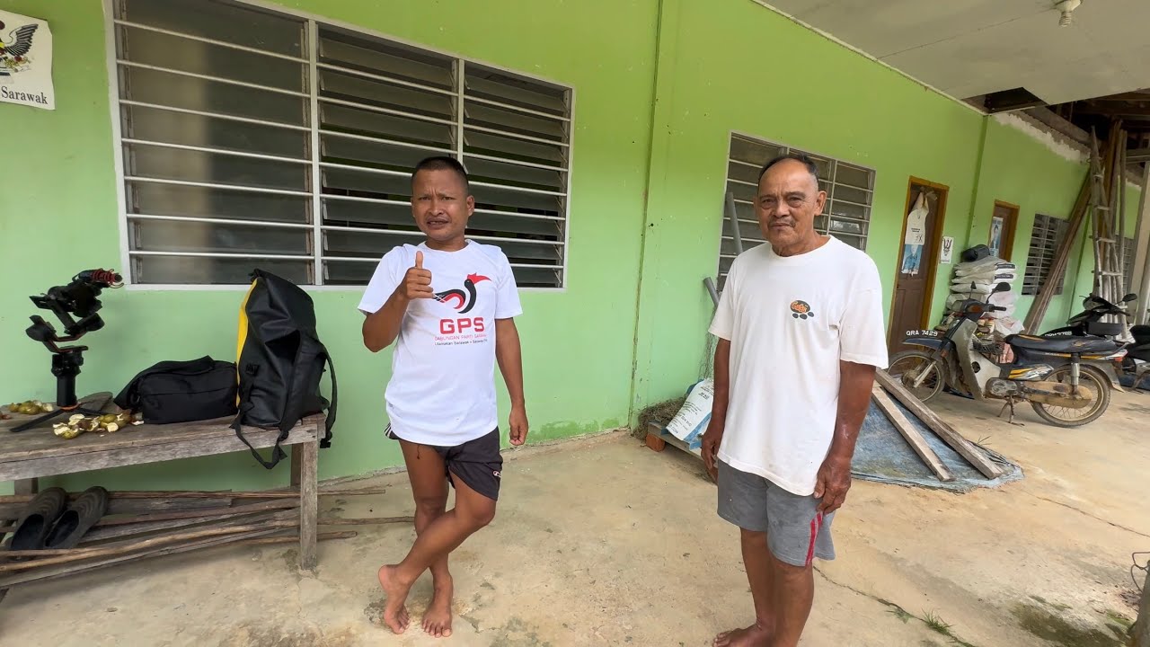 Sebelum Balik Dari Rumah AKUS Beli Buah Kristal Untuk Ole-Ole…//