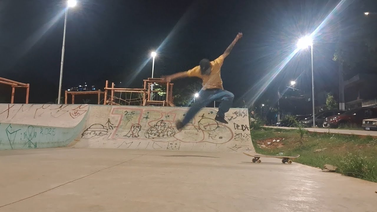 estou tentando essa manobra a 5 anos no skate (processo)