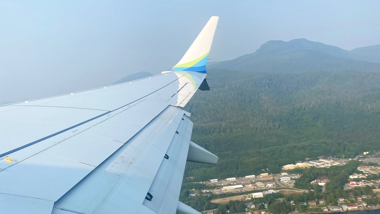 Alaska 737MAX9 Landing Ketchikan International airport KTN