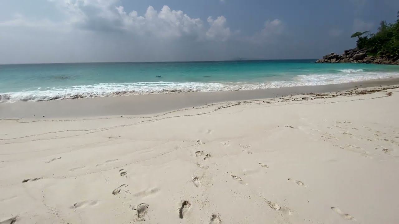 #Seychelles #Praslin Anse Georgette beach 🏖 | low tide | the best place for a wedding ceremony.