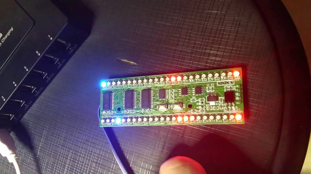 Short Preview: MCU controlled 2-Channel 24 RGB-LED VU-Meter with different pattern (details inside)