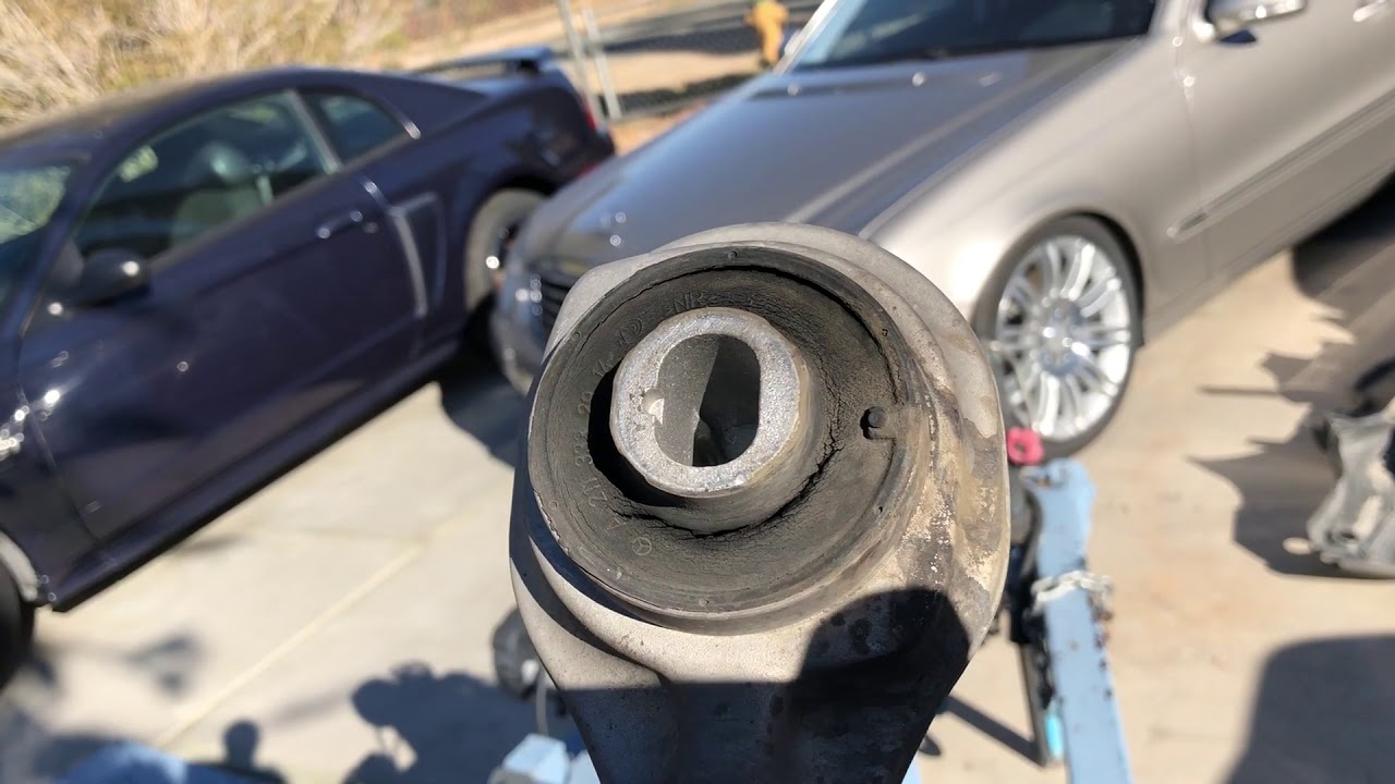 W211 Mercedes E-Class Front Suspension Squeaking?? This is How To Fix It