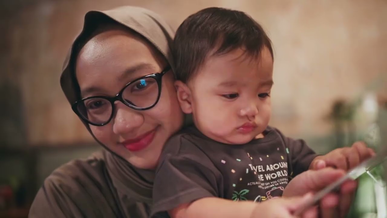 Travel Vlog Without Music | Exploring Kids-Friendly Hotel & Bandung POV Walks