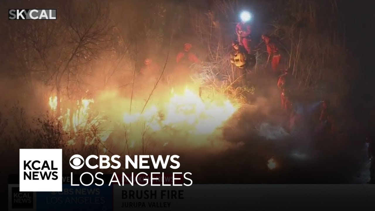 Brush fire burning in Jurupa Valley riverbed