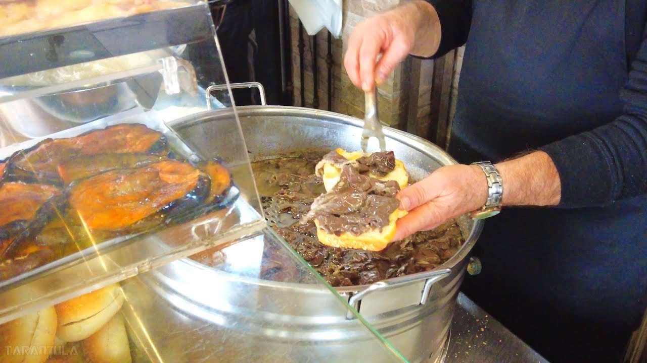 DISGUSTING STREET FOOD THAT IS ACTUALLY DELICIOUS  - PALERMO BURGERS PANINO ( TESTAGROSSA )