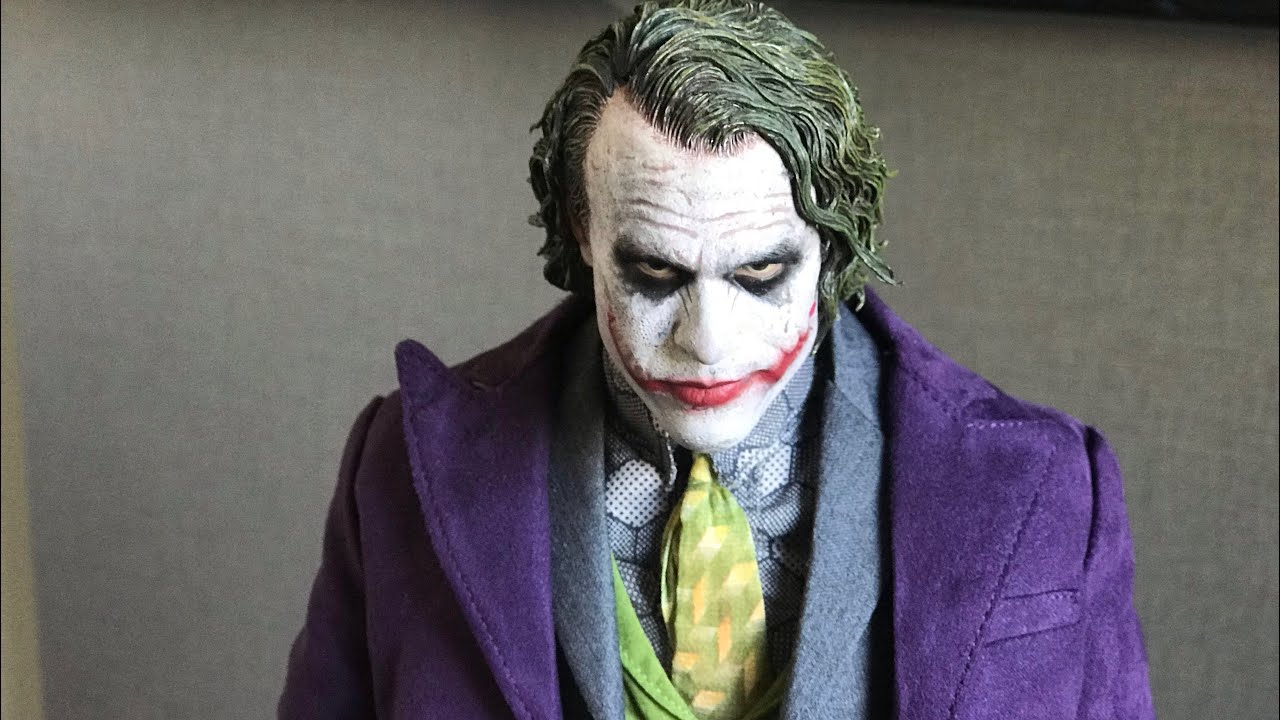 Review Joker Enterbay 1/4 regular