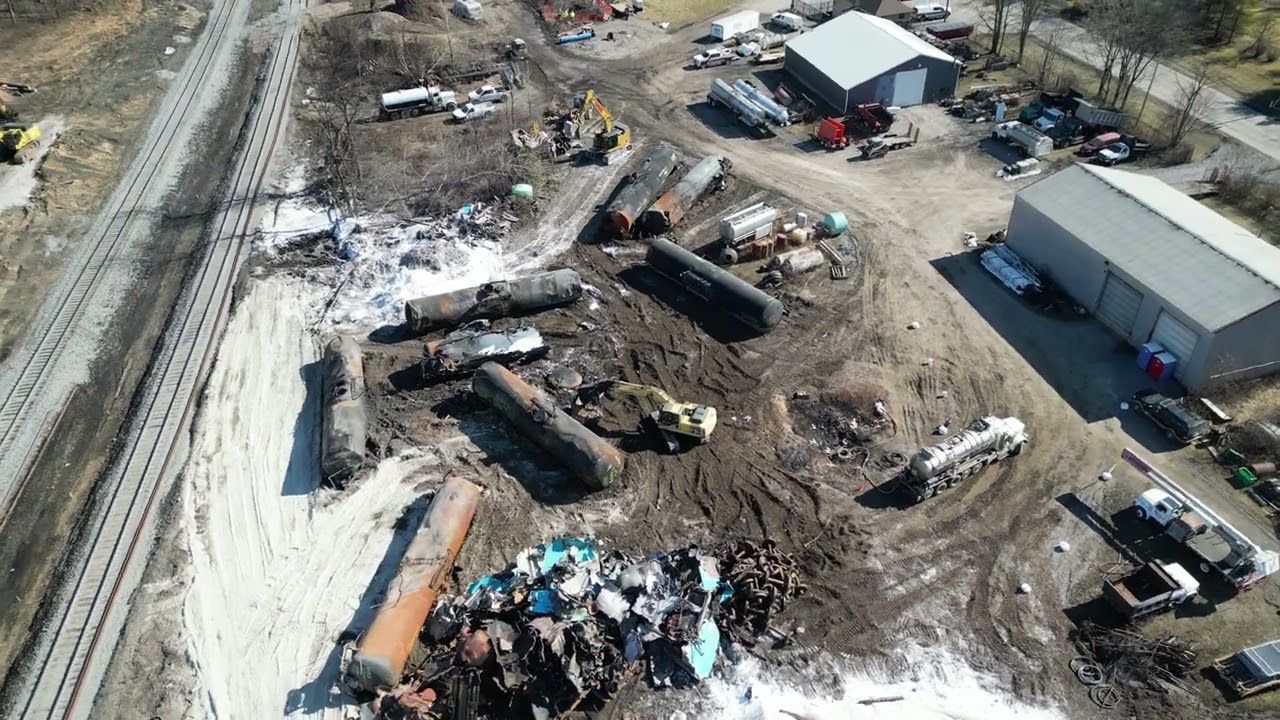 Updated Footage of East Palestine, OH Train Disaster 2 Weeks Later | Derailment Scene Cleanup