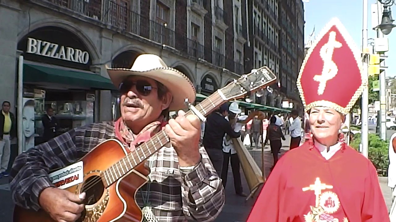 DONALD TRUMP EN EL ANDADOR