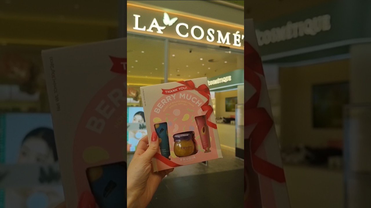 #cosmetic #beauty #store #Korean #kbeauty #lips #hands #free #gift #love #makeup #shopping #sydney