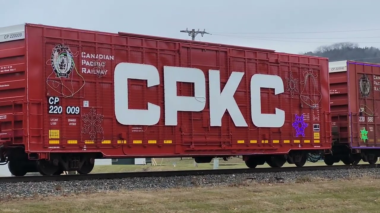 2025 CPKC Holiday train chase along the Mississippi River on 11/25/25 in Iowa