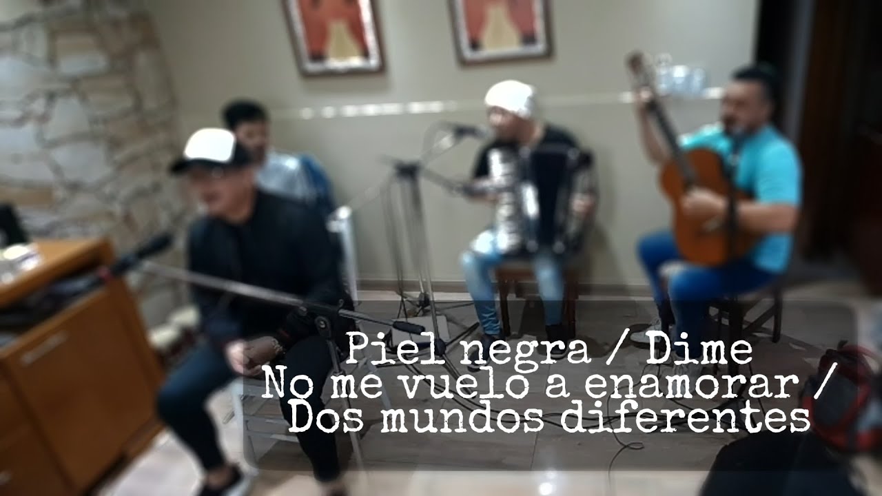 Piel negra / Dime / No me vuelvo a enamorar / Dos mundos diferentes / Con Sergio
