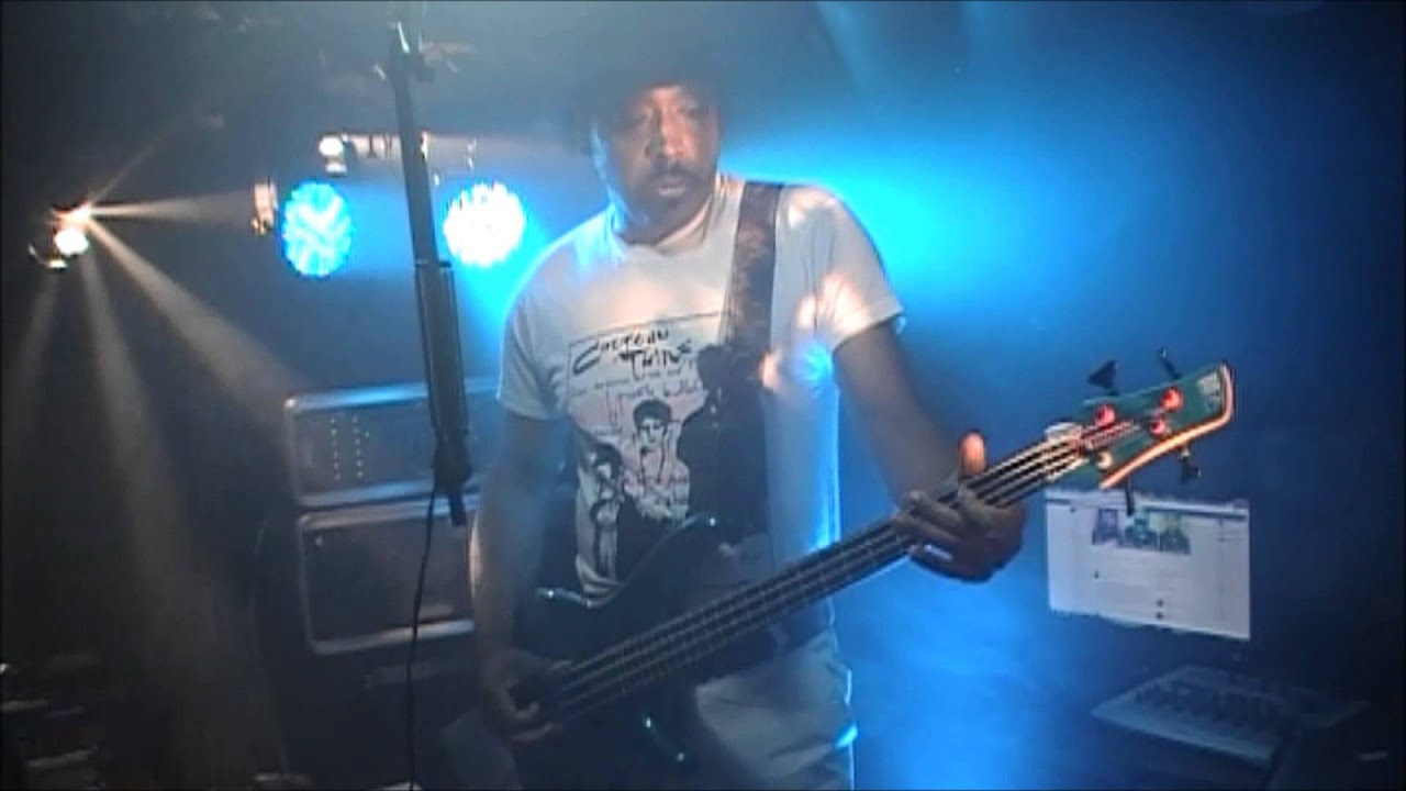 Tones On Tail - There's Only One - Glenn Campling bass line