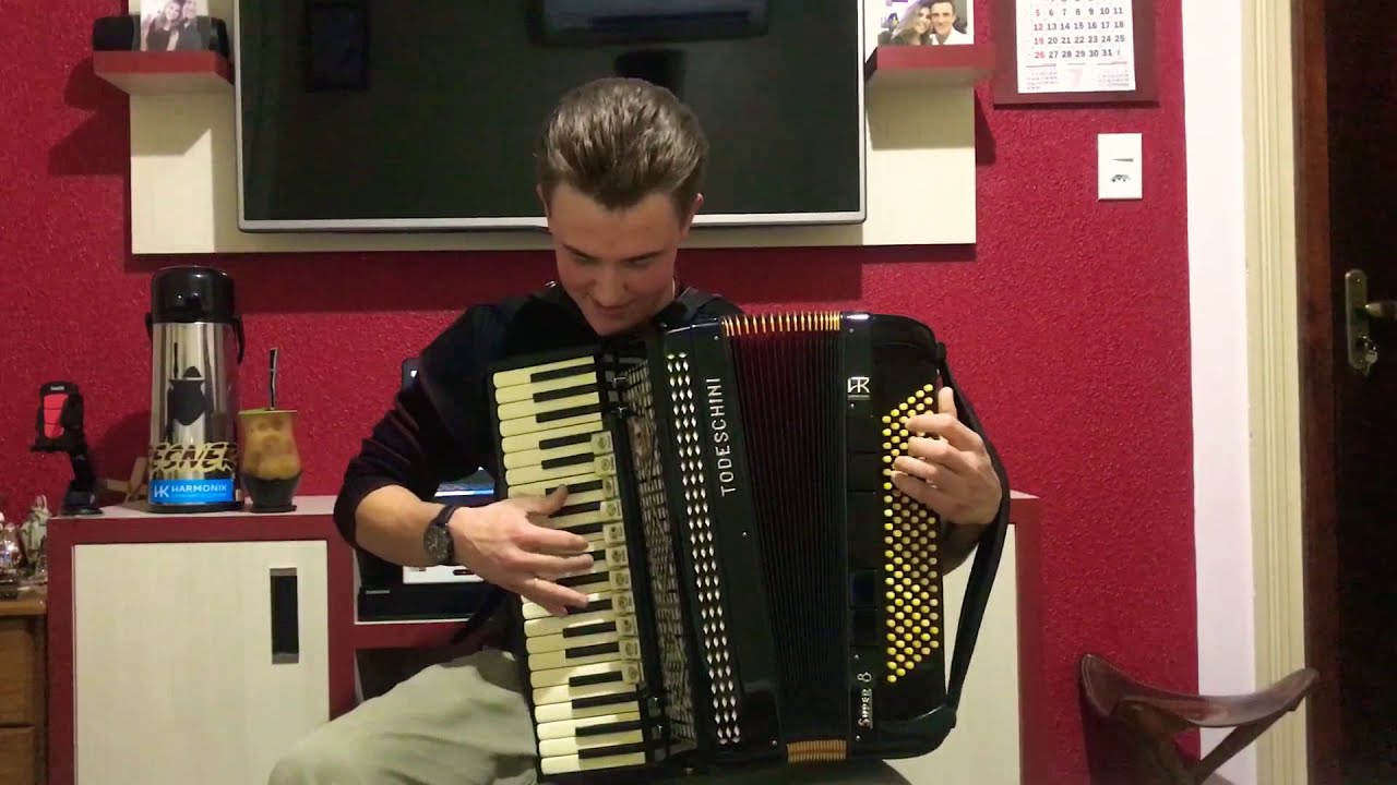 Mulheres - Daltro Bertussi, gravada pelo grande Porca Véia. Interpretado por Lucas Resner