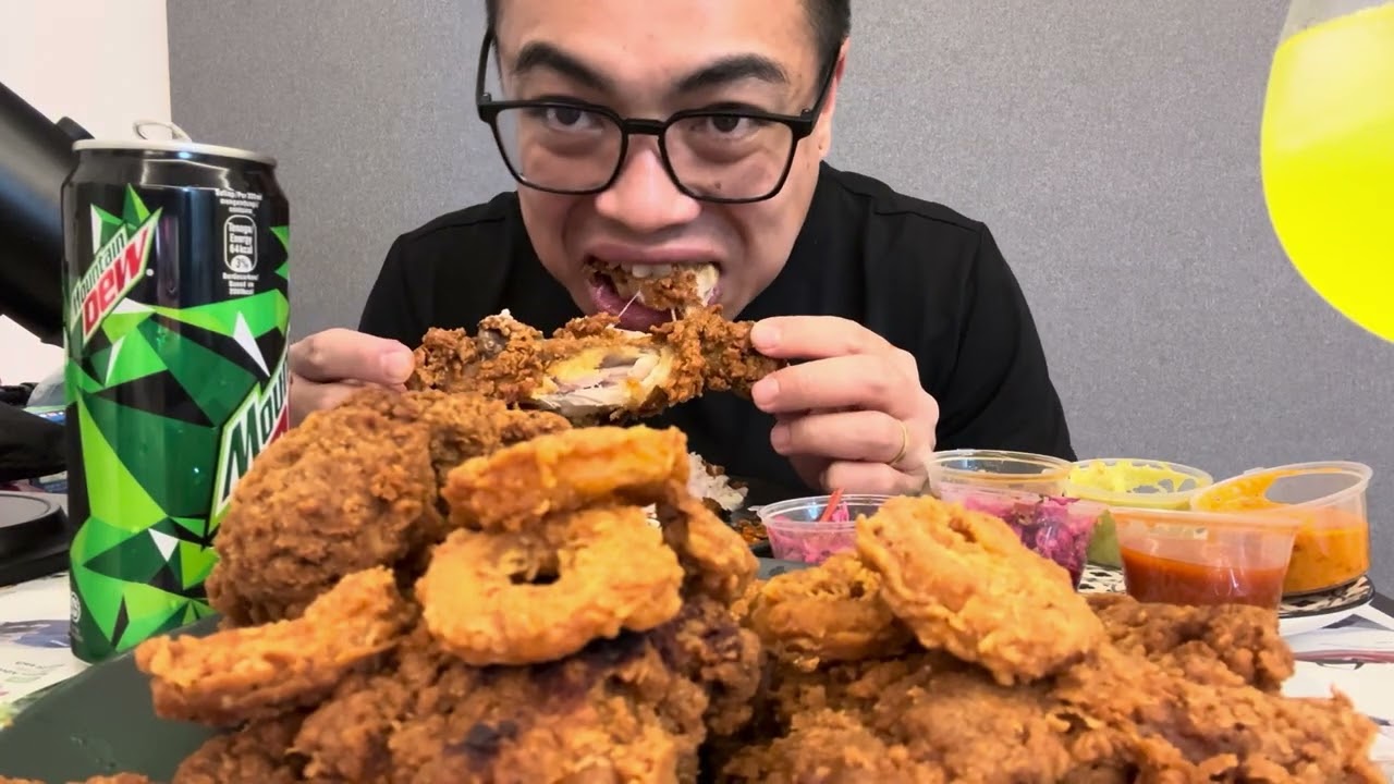 Fried chicken mukbang ASMR 