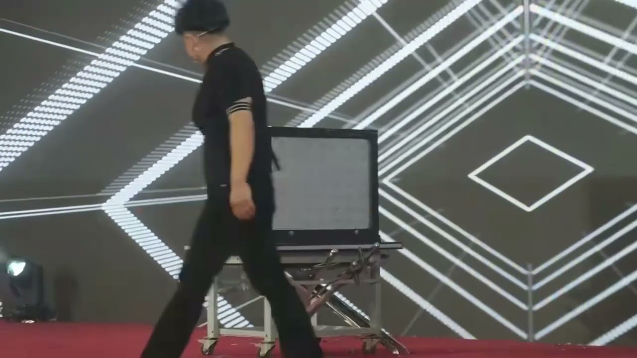 Theatre illusion show some new stage illusion equipment for sharing-Nine Swords Box#magic #magician