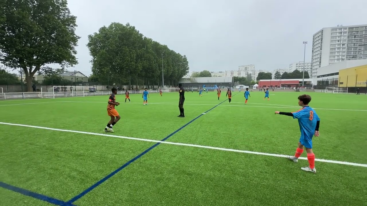 Ris Orangis - FC Solitaire / U12 (2-0) Prodige League de Vitry sur Seine. 22 juin 2024.